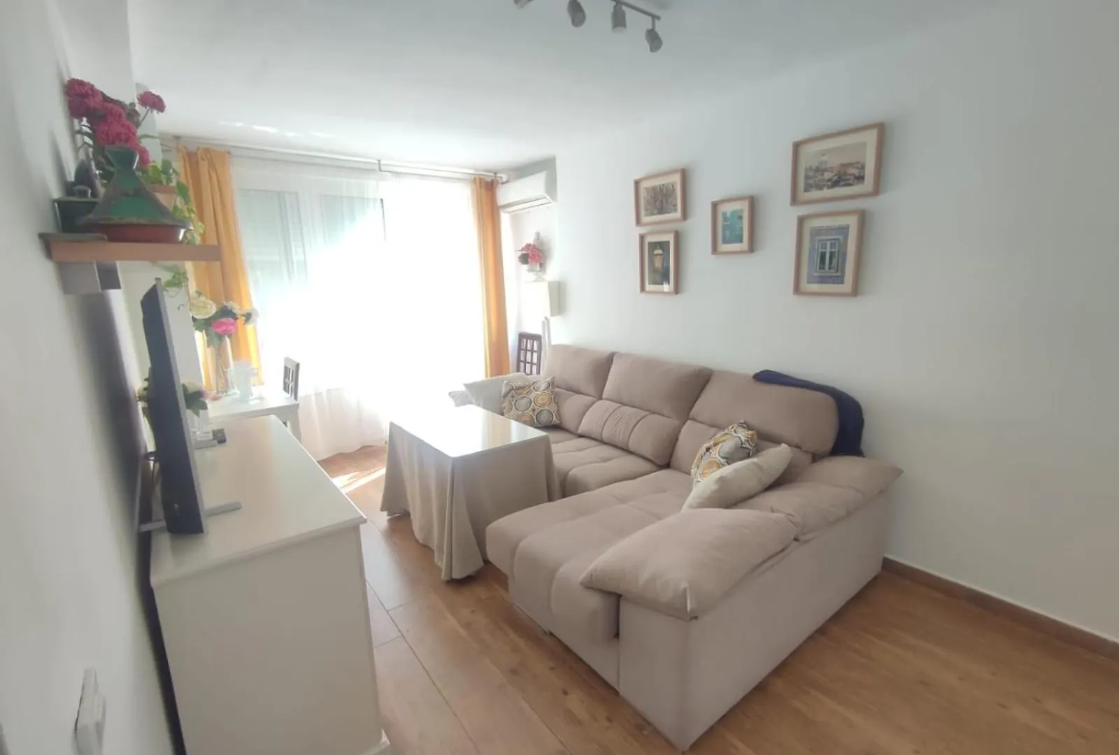 Appartamento Piso Reformado 3 Habitaciones Siviglia